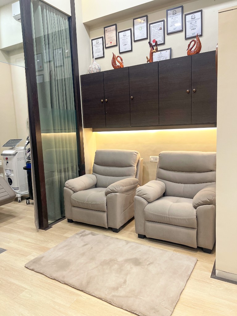Comfortable waiting lounge at Wiora Wellness